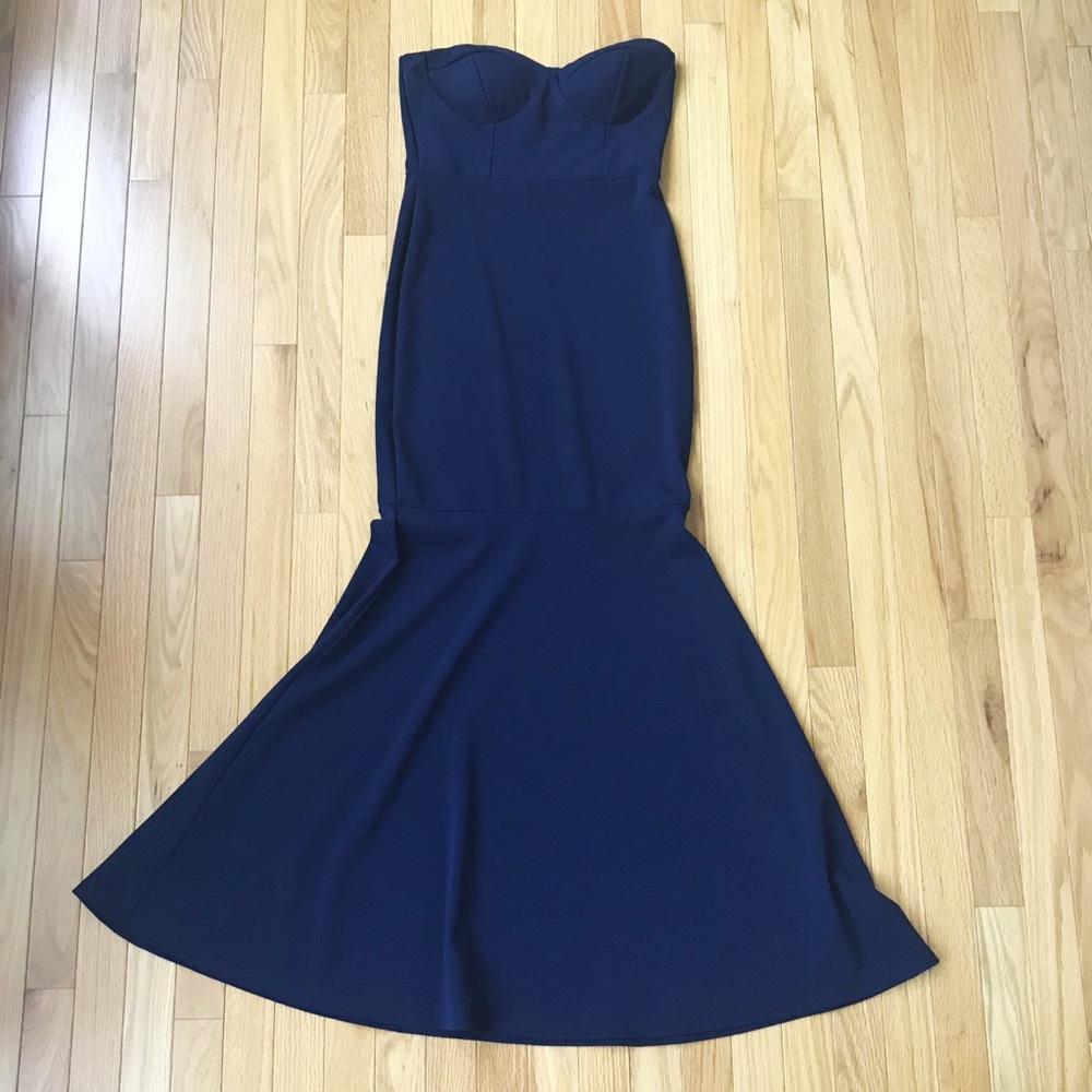Glam Navy Sweetheart Gown